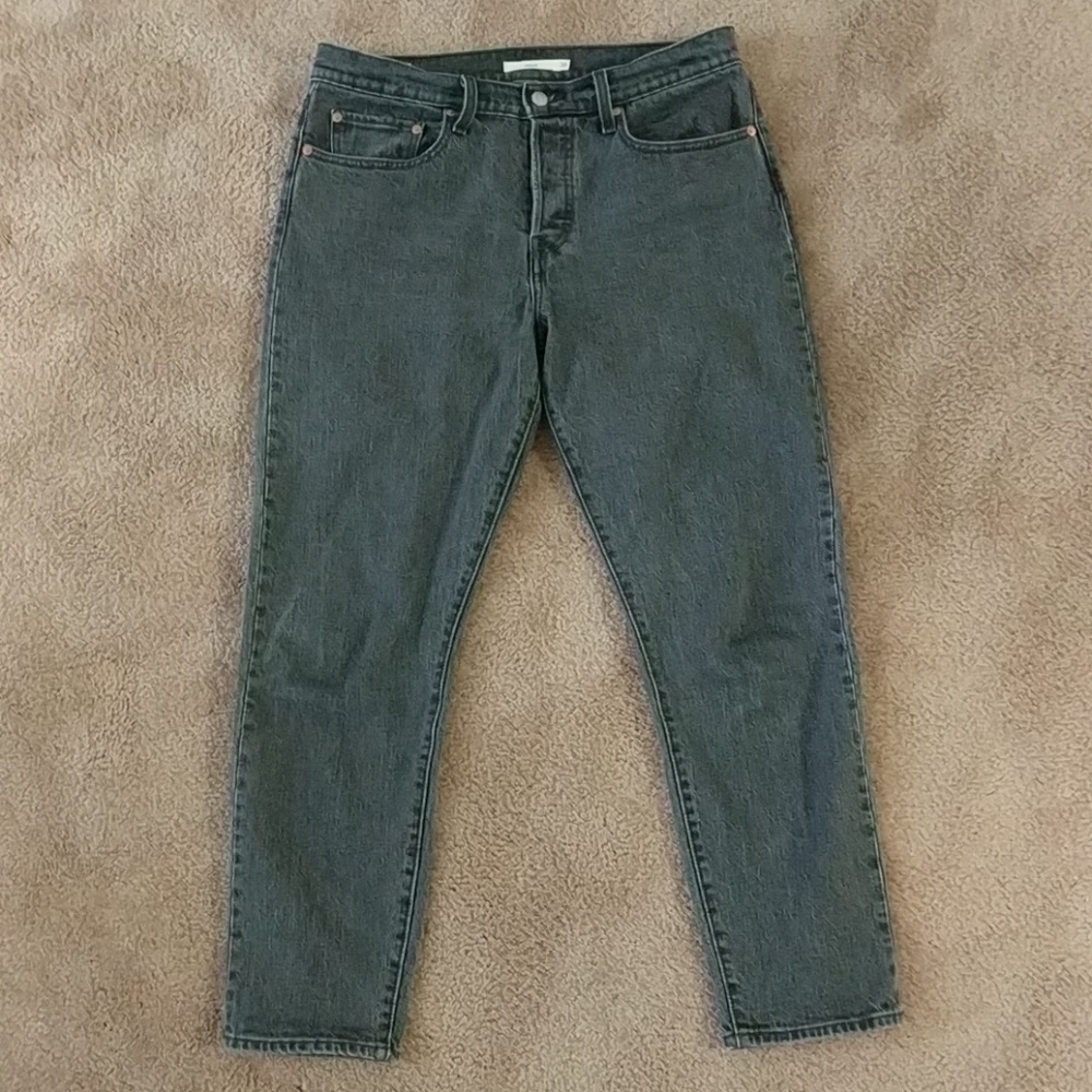 Levi's Wedgie Icon Jeans in Bite My Dust